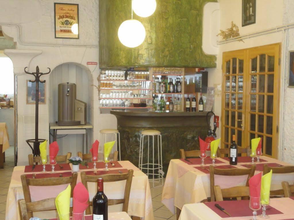 Hotel-Restaurant Le Saint Christophe Lourdes Buitenkant foto