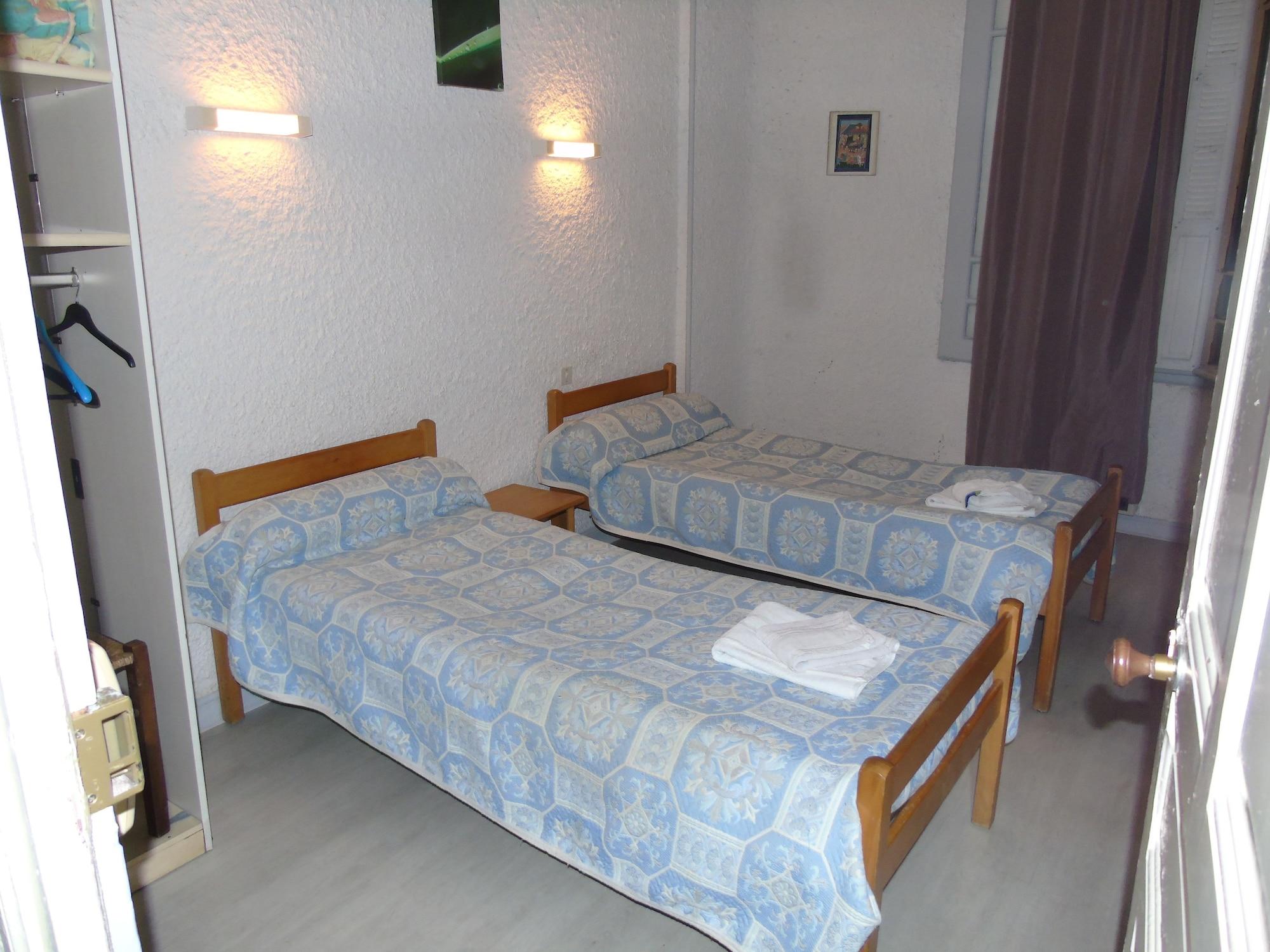 Hotel-Restaurant Le Saint Christophe Lourdes Buitenkant foto