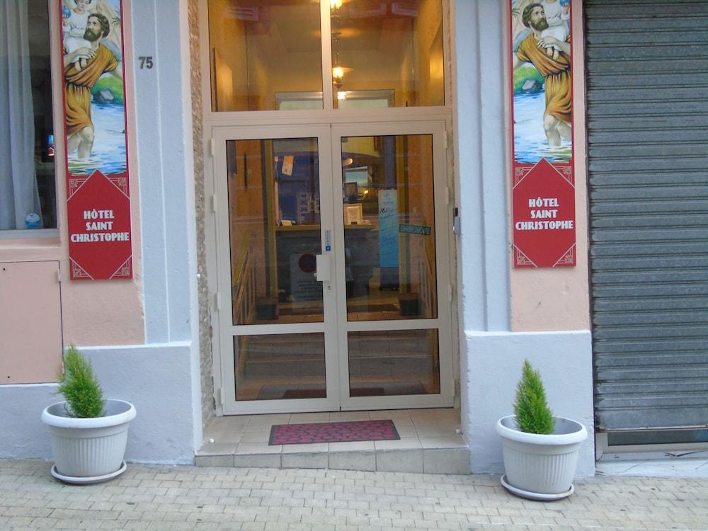 Hotel-Restaurant Le Saint Christophe Lourdes Buitenkant foto